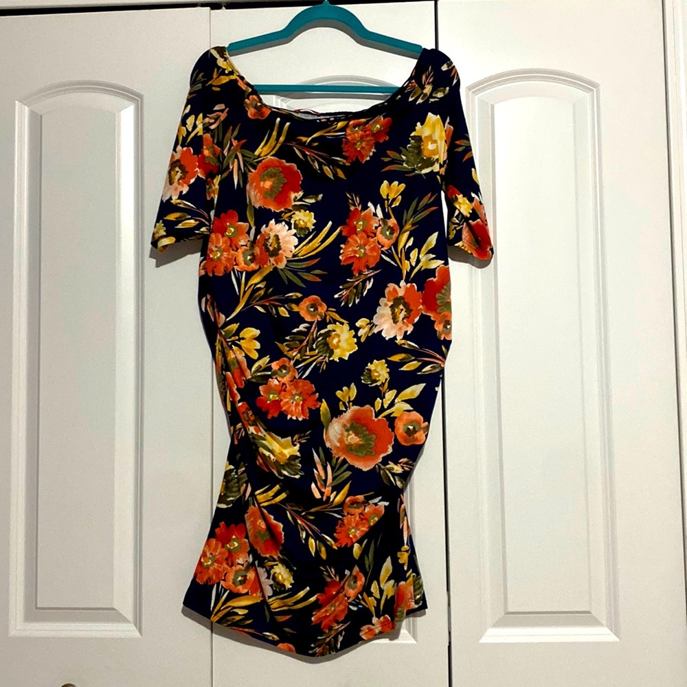 Floral maternity fitted dress